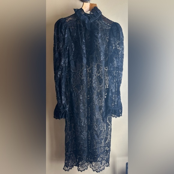Vinage 70s Léo chevalier lace dress - Picture 2 of 16